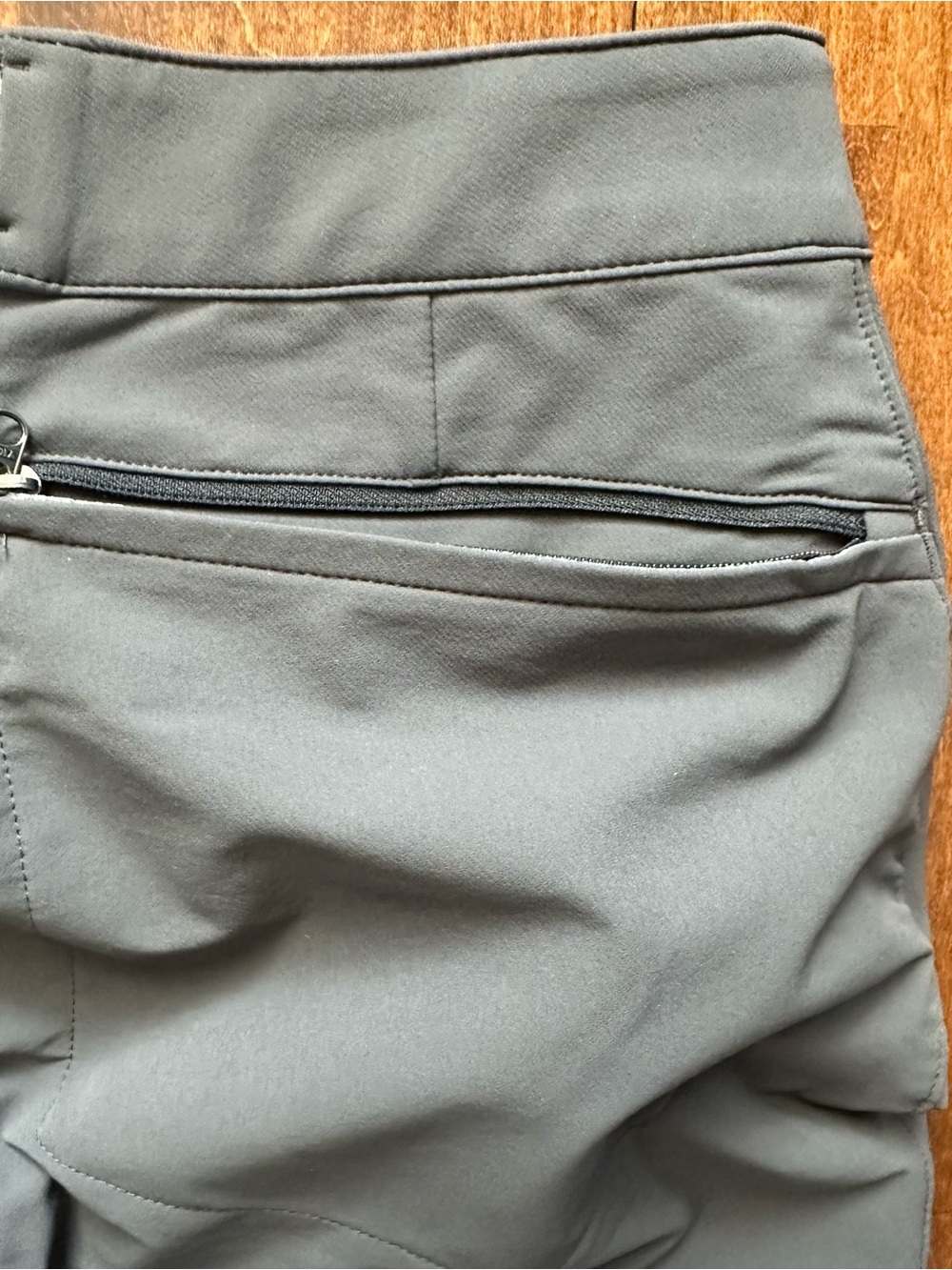 Women’s REI Co-op Semi Fitted Grey Belted Pants 8 - Picture 8 of 8